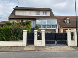 Maisons de vacances Suite Jacuzzi-Cinema : photos des chambres