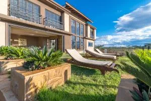 Tulia Villas, 3 and 4 bedroom Villas, Champagne Ridge - Lorngosua