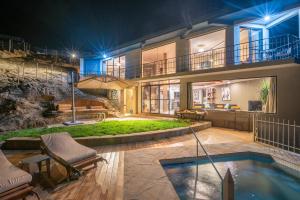 Tulia Villas, 3 and 4 bedroom Villas, Champagne Ridge