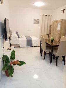 M&M Royal Oceancrest Mactan