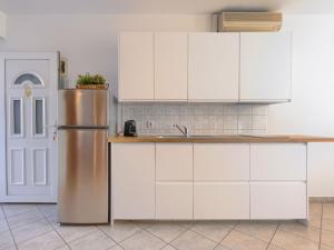 Apartment Fiore-2 by Interhome