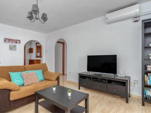 Apartment Los Nadales by Interhome