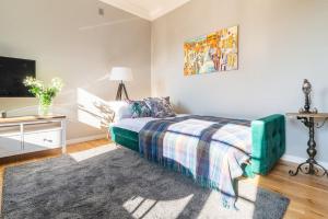 Plac Zamkowy - Aura Apartment by Noclegi Renters