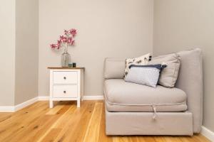 Plac Zamkowy - Aura Apartment by Noclegi Renters