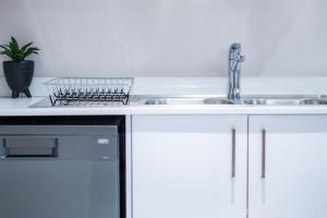 Sandtons Finest 2BR2BA