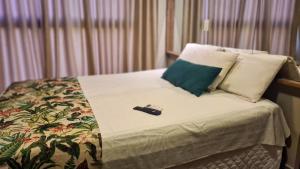 Uno Flats - By EasyHost