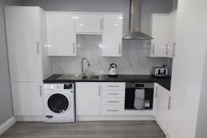 NEW 1 BED FLAT IN DARTFORD AIRPORT PICK,AVAILABLE- 40 MinsLondon -FIBRE BROADBAND-10 MINS WALK TO CITY CENTRE