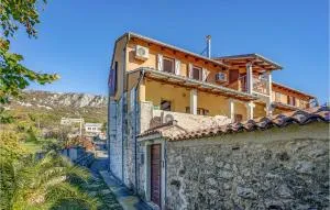 Lovely Apartment In Bribir - بريبير