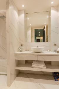 Paris Wagram Design Residence