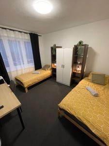 Room With Two Beds in Centrum