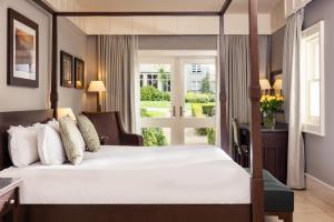 Garden Suite room in Lough Eske Castle