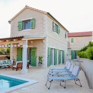 Lesina Vrboska: a place of the heart - Basina