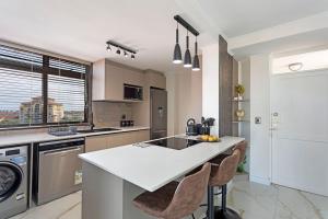 30% off Designer Penthouse - backup power - Cape Town