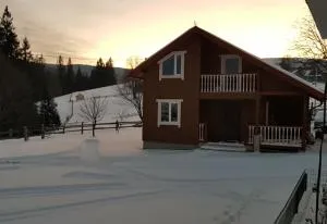 Приватна садиба "Гірський затишок" - 沃罗赫塔