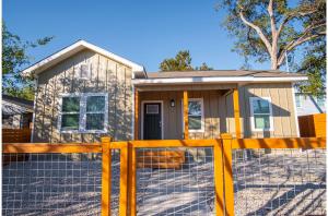 Escape to 4BR3BA Downtown Home Brand New - 4hvězdičkové hotely ve městě San Antonio