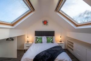 2 The Cottage