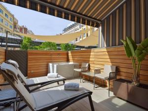 Grand Deluxe Double Room with Terrace with Jacuzzi room in H10 Metropolitan 4* Sup