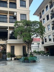 Baan Thanakul Residences