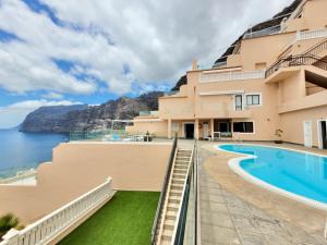 Ocean Cliff House