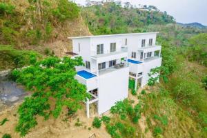 Coral Views Resort - Villa uMaMi