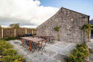 Dovedale Manor 8 Bedrooms