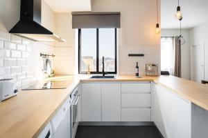 Catarinas Little Corner by LovelyStay