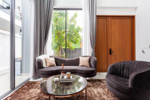 Astro Deluxe 4 Bedrooms Villa