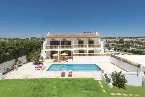 Villa Luis Gale by Villa Plus - Galé