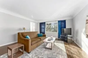 Entire two bedroom unit - Brandon
