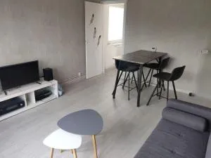 Appartement Calais centre (+ parking gratuit) - Saint Pierre-lès-Calais