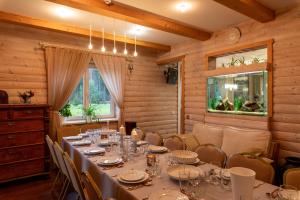 Viesu un ciemiņu brīvdienu māja Villa VĒJROZES