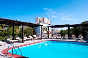 Costa Club Punta Arena - Desayuno buffet incluido