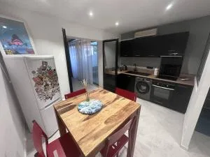 Appartement T2 rénové avec clim, proche mer, 2 km du centre, WiFi fibre, tennis et animaux acceptés - FR-1-768-49 - 雷以桑布尔
