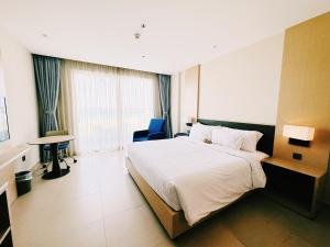 The Cam Ranh Oceanview Resort
