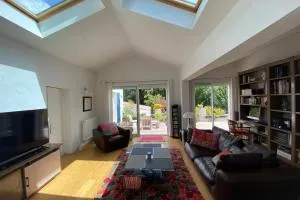 Sumptuous house with pool - Fétilly