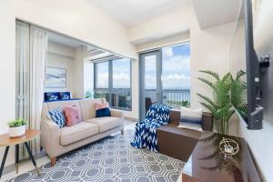 OMP 17J-T1, Seaview, Beach, Pool Access,Near Airport, Fast Wi-fi, Netflix