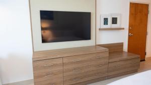 Holiday Inn Acapulco La Isla by IHG