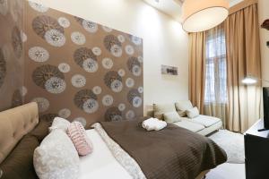 Deluxe Central Apartment with 4BEDRM 2 BATHRM