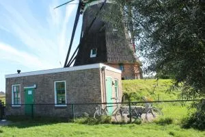 slapen aan de voet van de molen - Driewegen