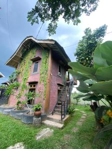 EDRIAN BUNGALOWS