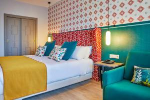 Comfort Triple Room room in Hesperia Sevilla