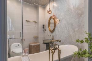 Súp Lơ House (Broccolis House)