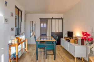 Au Bord De Leau 50m De La Mer