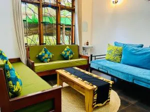 Sophie Homestay - Shiri