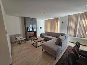 Stadsparel Sint-Truiden - 泽皮恩