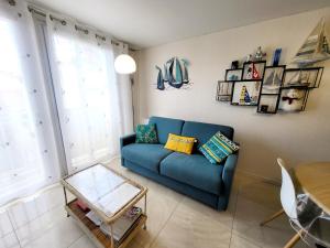Appartements Appartement Moderne au Centre-Ville, 150m Plage, WiFi, Confort Ideal pour Familles - FR-1-92-876 : photos des chambres