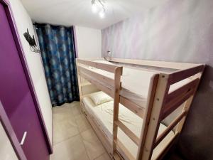 Appartements Appartement Moderne au Centre-Ville, 150m Plage, WiFi, Confort Ideal pour Familles - FR-1-92-876 : photos des chambres