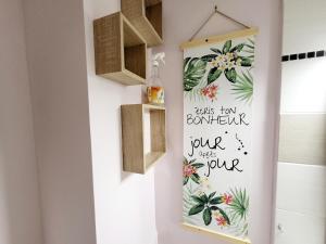 Appartements Appartement Moderne au Centre-Ville, 150m Plage, WiFi, Confort Ideal pour Familles - FR-1-92-876 : photos des chambres