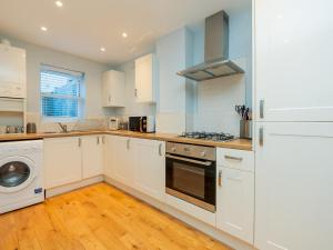 Delightful retreat in Larkhall with free parking - Pass the Keys