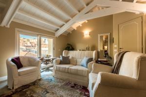 Palazzo Dessy Historic House img97